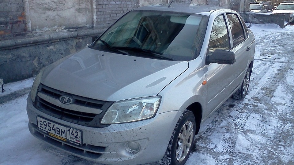 Магнитола, сигналка, тонировка — Lada Гранта (1G), 2012 года ...