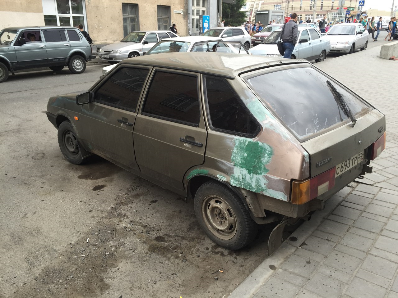 Убитый ваз 2109. Ваз 2109 гнилая. Ваз 2109 ржавая. Ваз 2109 гнилая. Ваз 2109 сгнил.