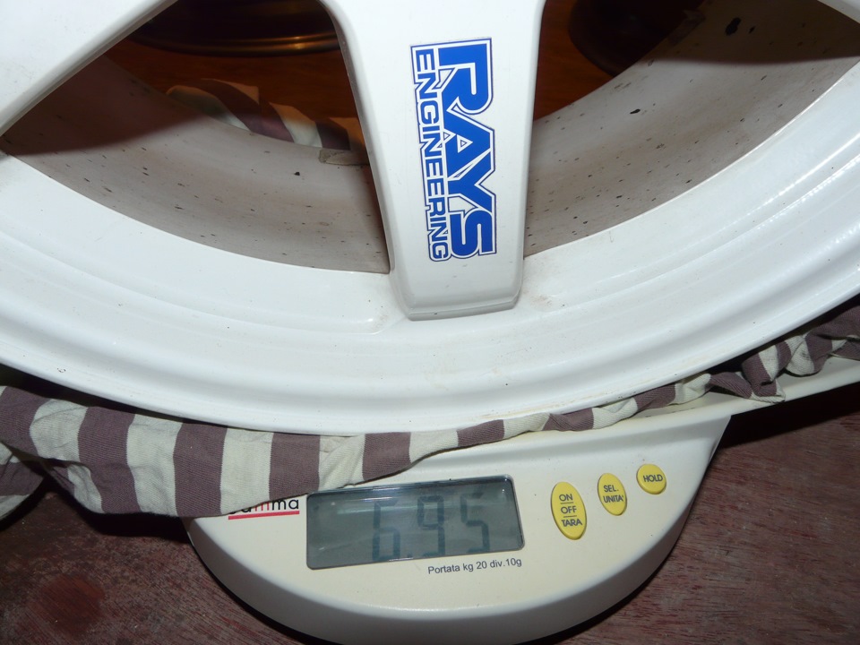 Volk Rays TE37 17/7.5j/+48 — Toyota Caldina (210)