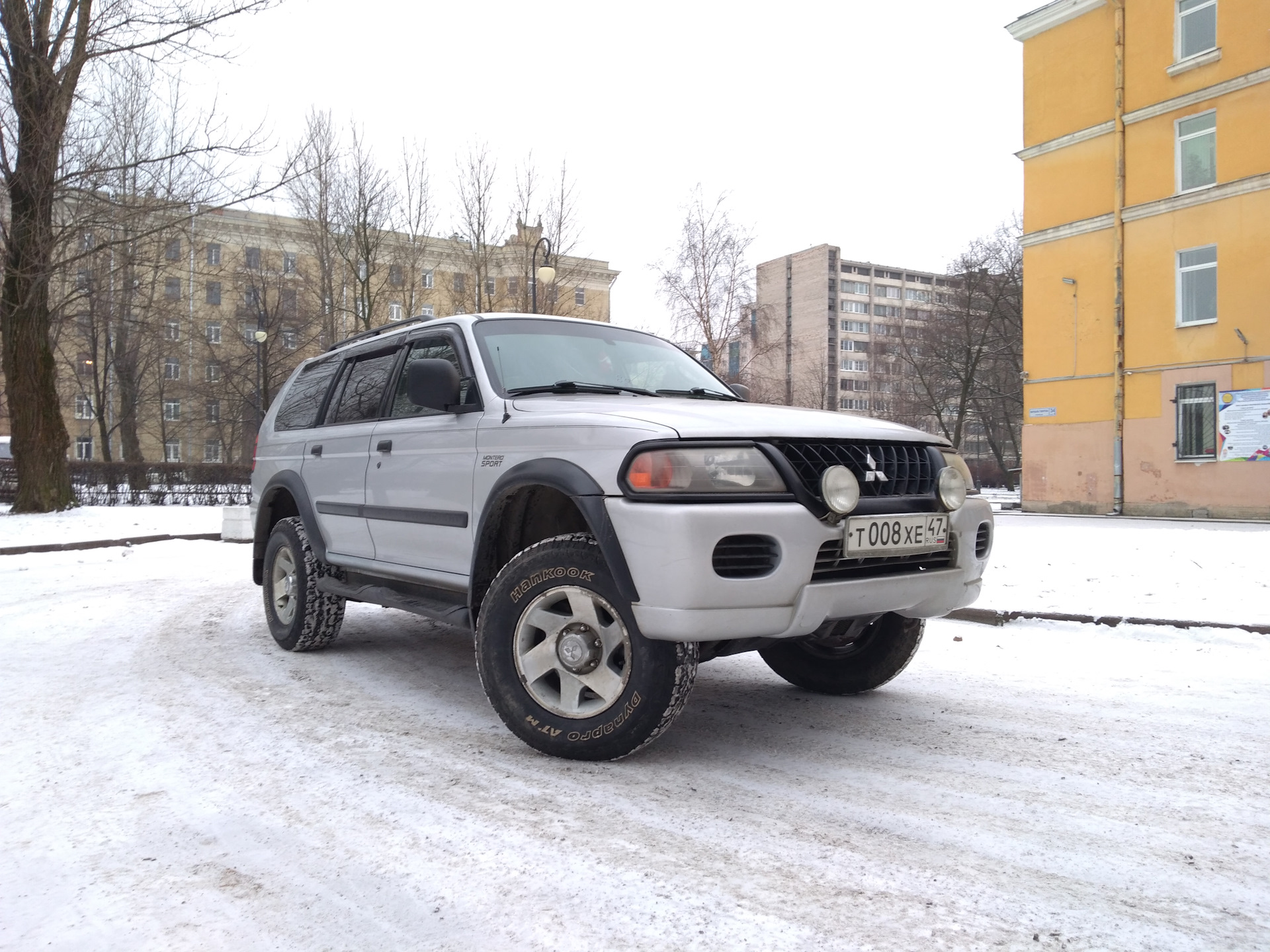 Митсубиси монтеро спорт 2002 года