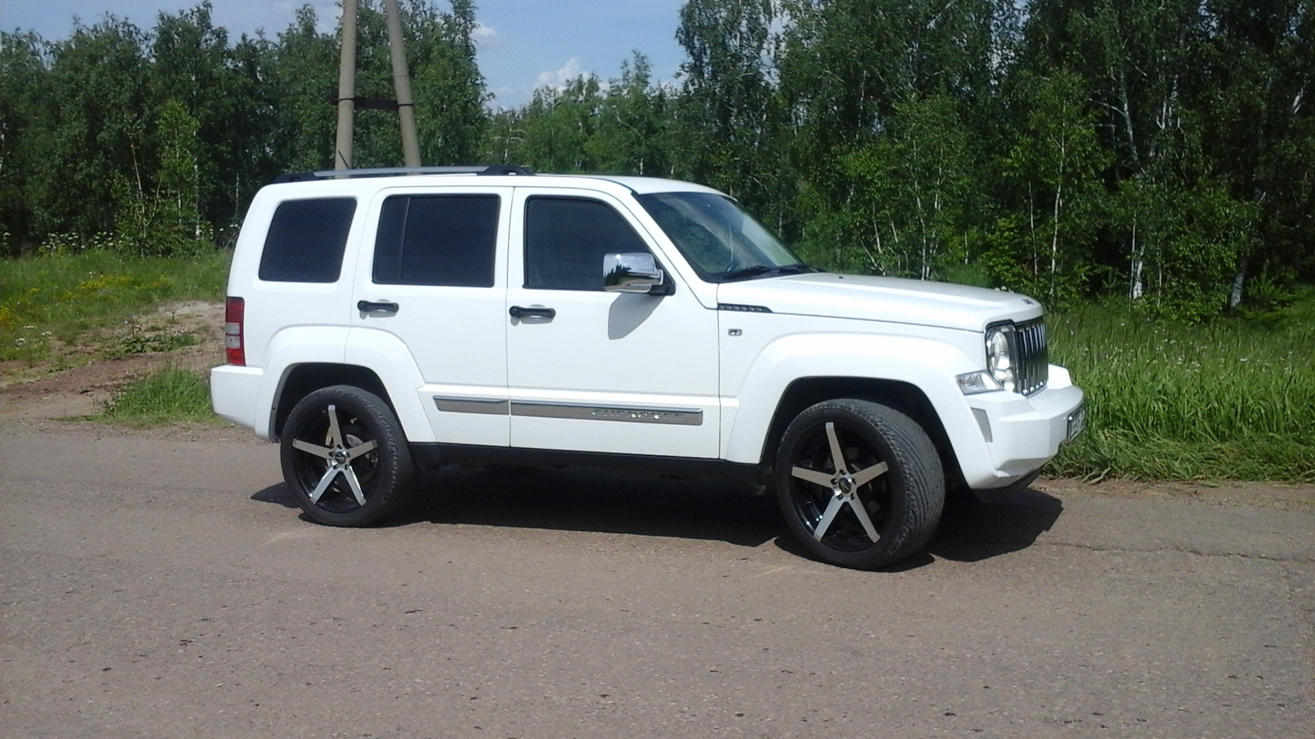 Jeep Cherokee (KK) 3.7 бензиновый 2012 | белый индеец))) на DRIVE2