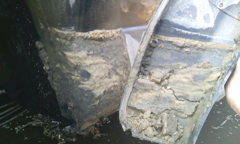 Что скрывает молдинг и опять о ручке рк. — УАЗ Pickup, 2,7 л, 2010 года ...