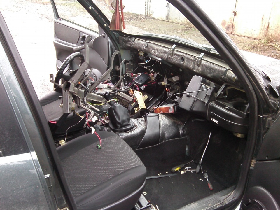 Chevy-Niva • Просмотр темы - Замена радиатора отопителя на машине с кондиционером.