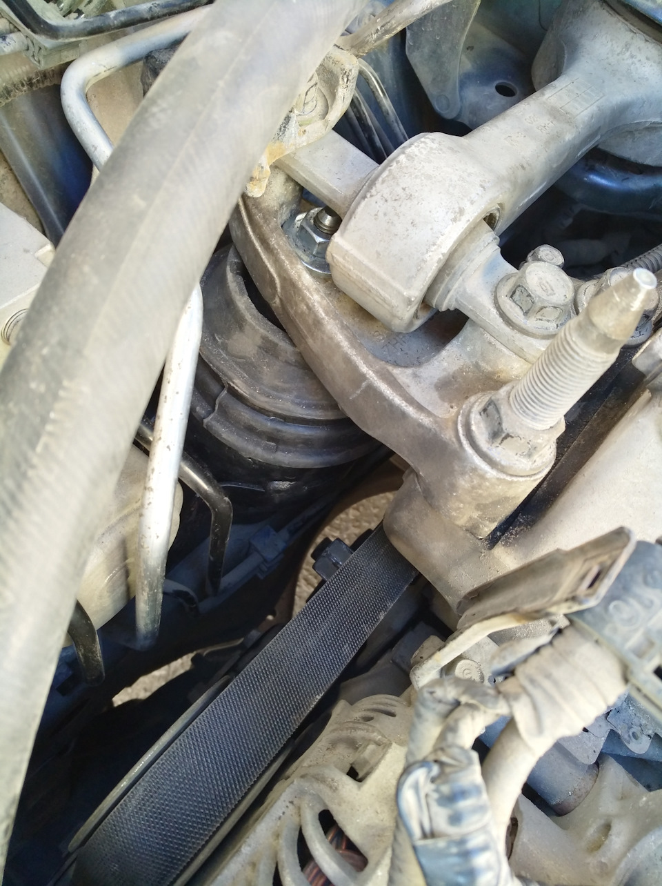 Замена гидроопоры и настройка клапанов — Honda Civic 4D (8G), 1,8 л ...