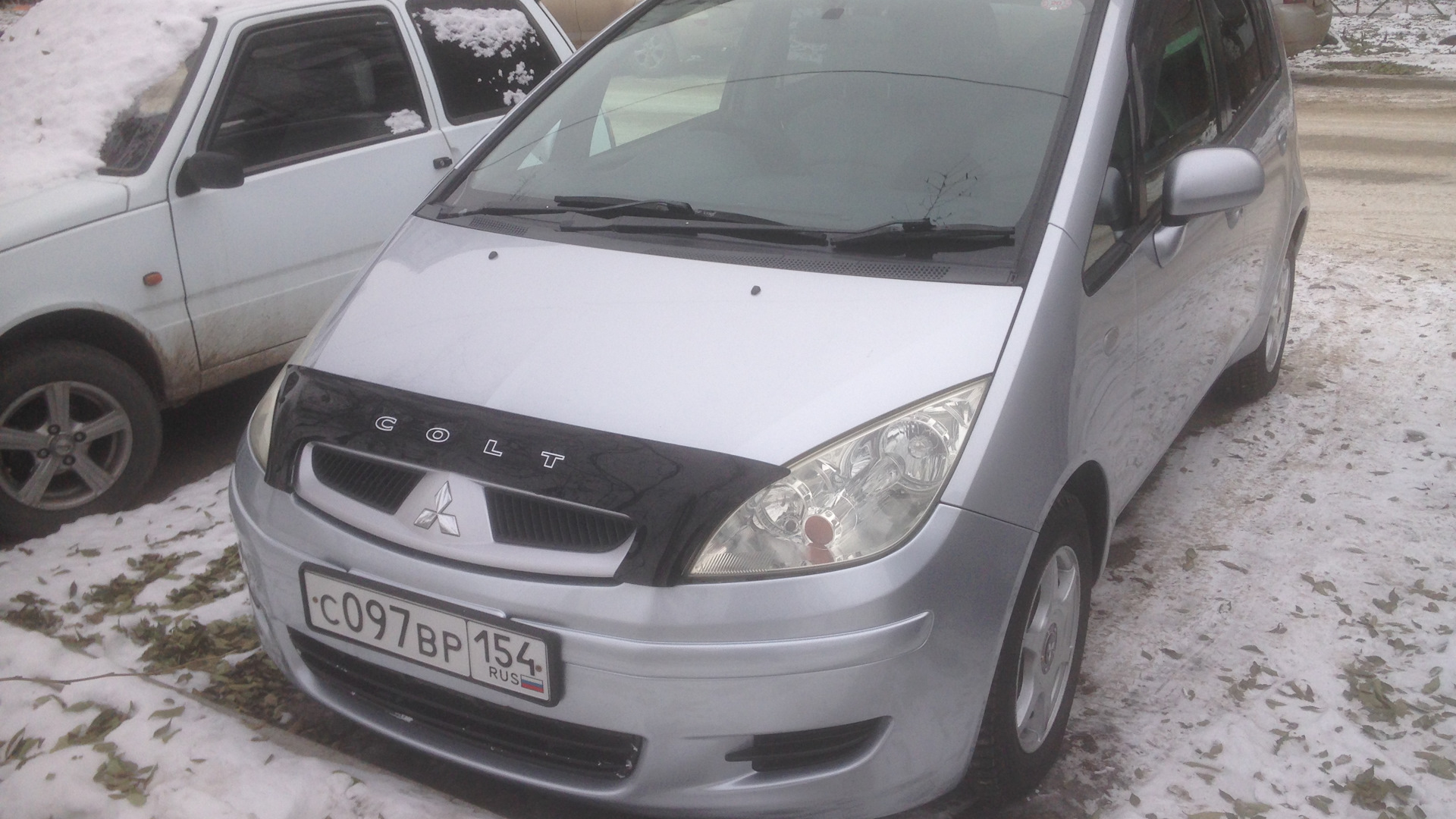 Митсубиси кольт z25a. Mitsubishi Colt z25a 2003. Мицубиси Кольт 2003 1,3. Митсубиси Кольт 2003 правый руль.