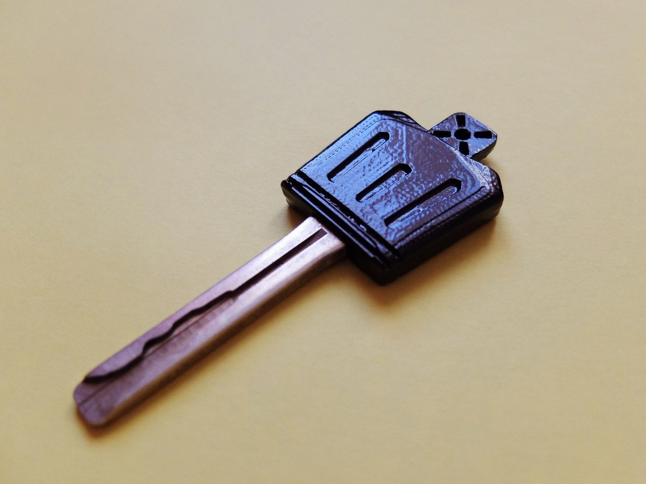 сувальдный ключ на 3д принтере. держатель ключей на 3д принтере. Ibutton 3d printer. ключница на 3d принтере. ключ на 3д принтере.