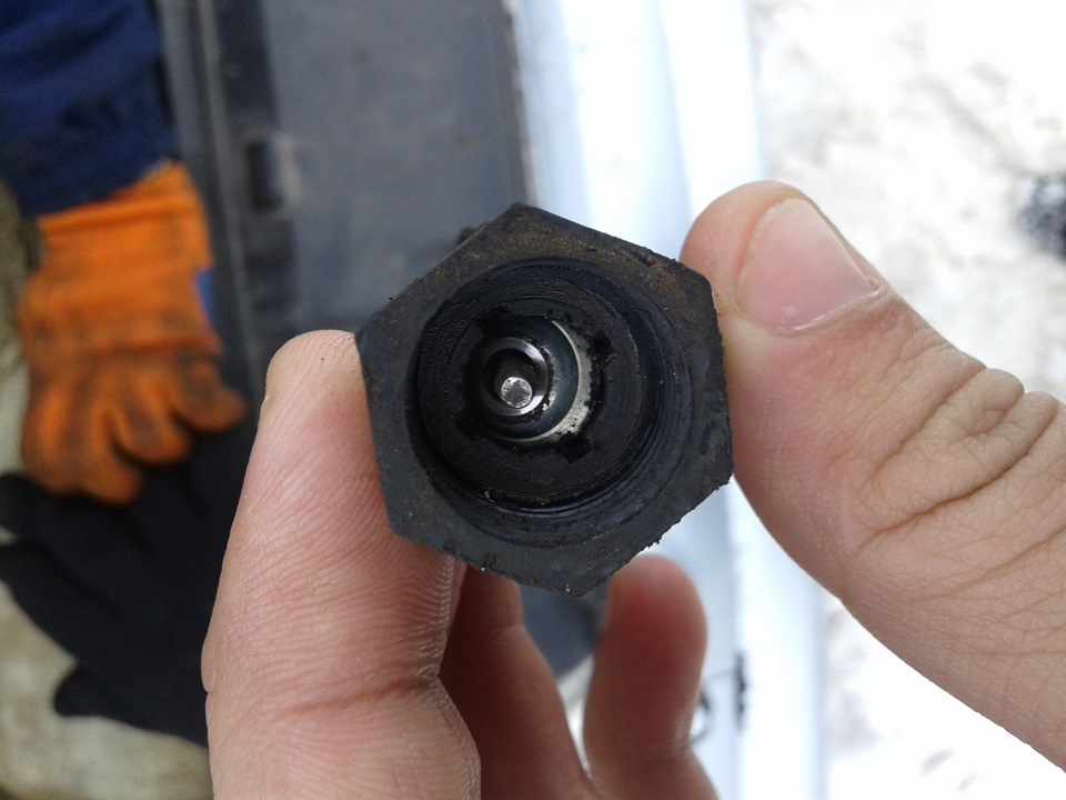 замена датчика скорости — Lada 2115, 1,5 л, 2001 года | расходники | DRIVE2