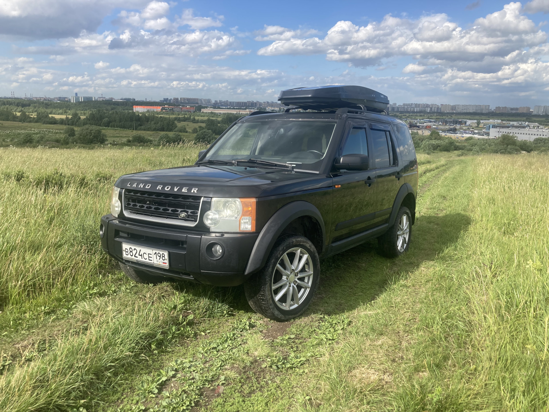 Range rover discovery 2007. Discovery 4 landmark edition. Ленд ровер дискавери 4 белый. Discovery отзывы. Ленд ровер дискавери 3 серый.