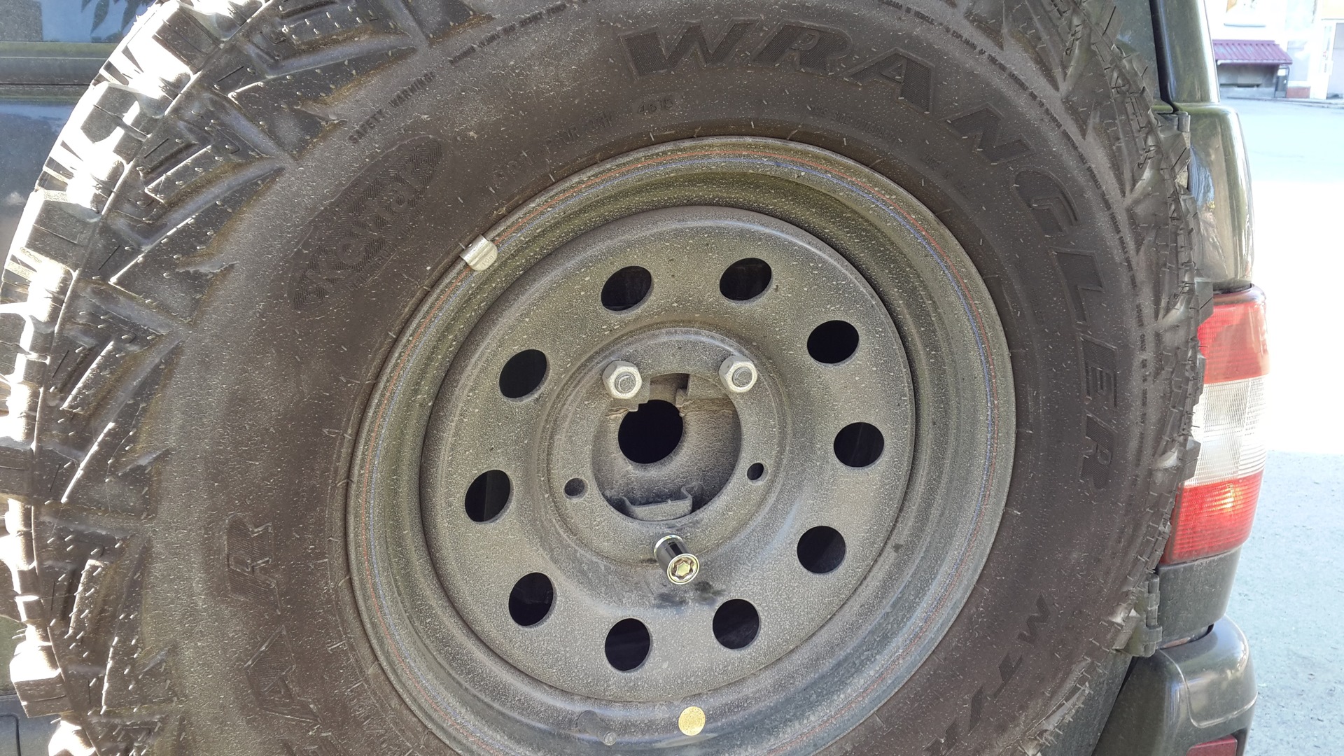 Nokian Hakkapelita 225/70/R 16 - УАЗ 3151, 2,4 л, 1996 года шины DRIVE2