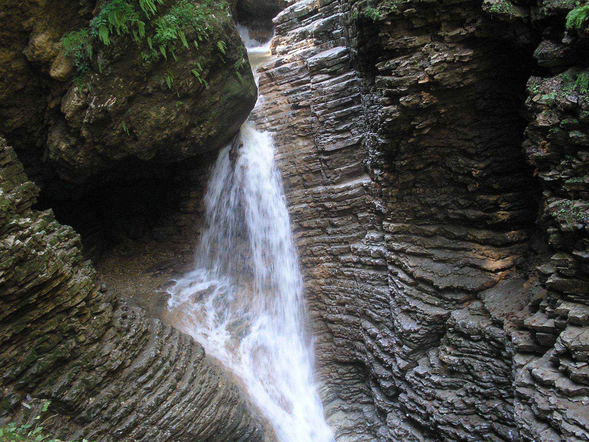 Водопады Руфабго Адыгея фото