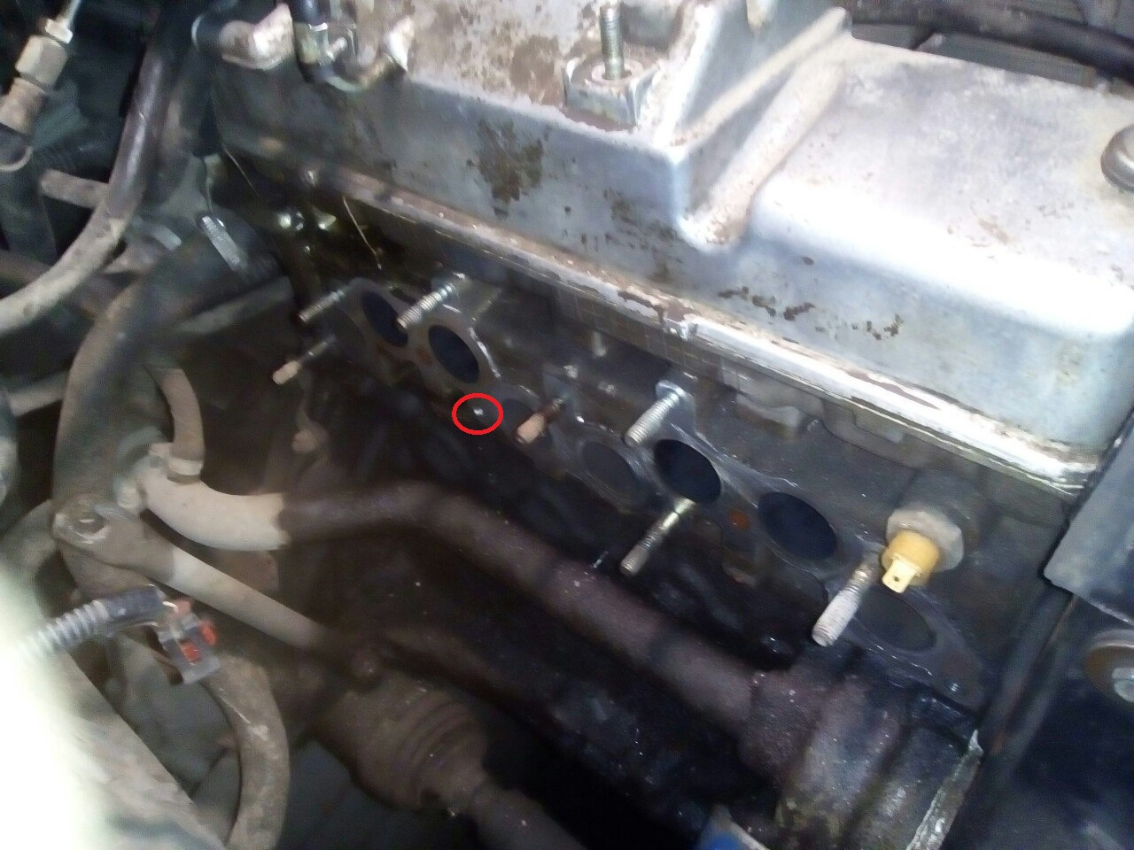 Замена прокладки выпускного коллектора. — Lada 2114, 1,6 л, 2008 года ...