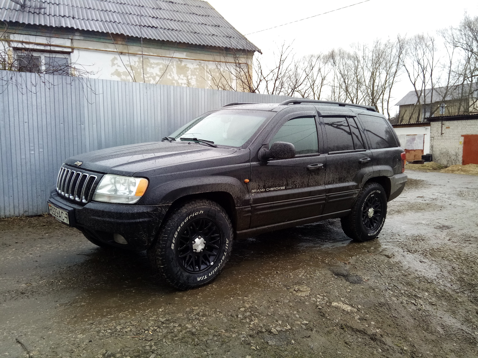 Jeep grand cherokee wj. Jeep Grand Cherokee 2.7. Jeep Grand Cherokee WJ 2.7 2003. Колеса на Jeep Grand Cherokee WJ. Jeep Grand Cherokee 2.7 CRD.