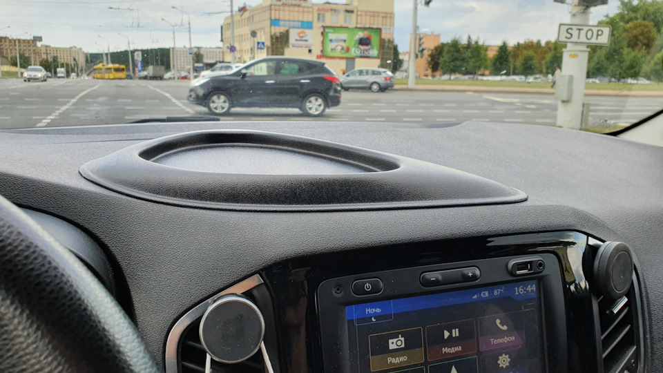 Органайзер малый центральный на панель приборов. — Lada XRAY, 1,8 л ...