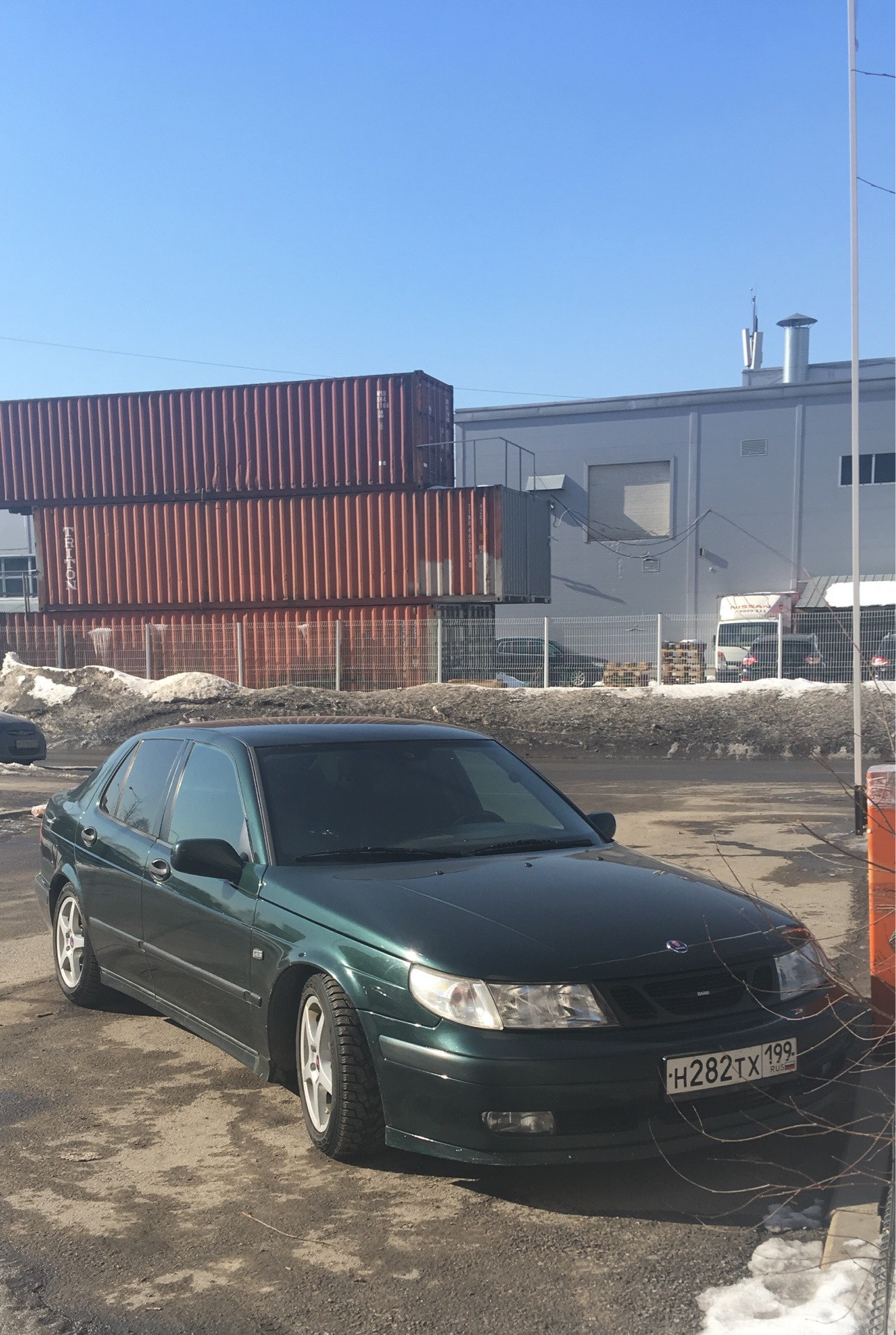 Замена лобового стекла — Saab 9-5, 2 л, 1999 года | визит на сервис | DRIVE2