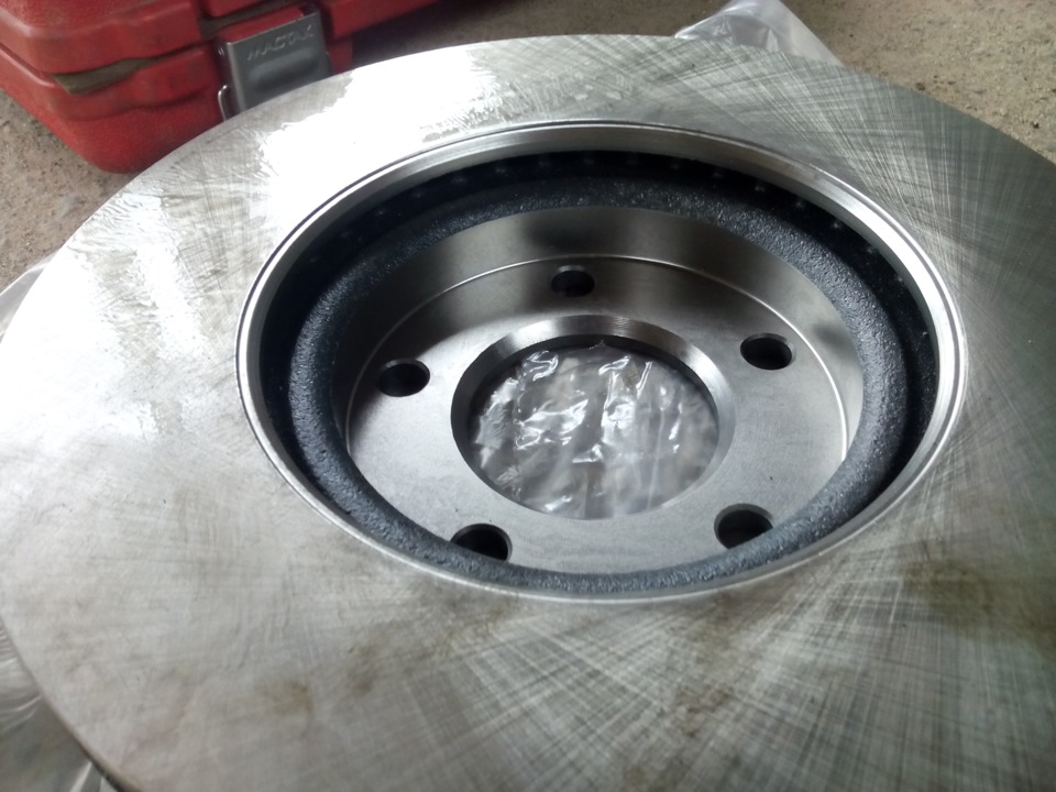 Биение.Замена передних тормозных дисков, и колодок по кругу… — Mazda 3 ...