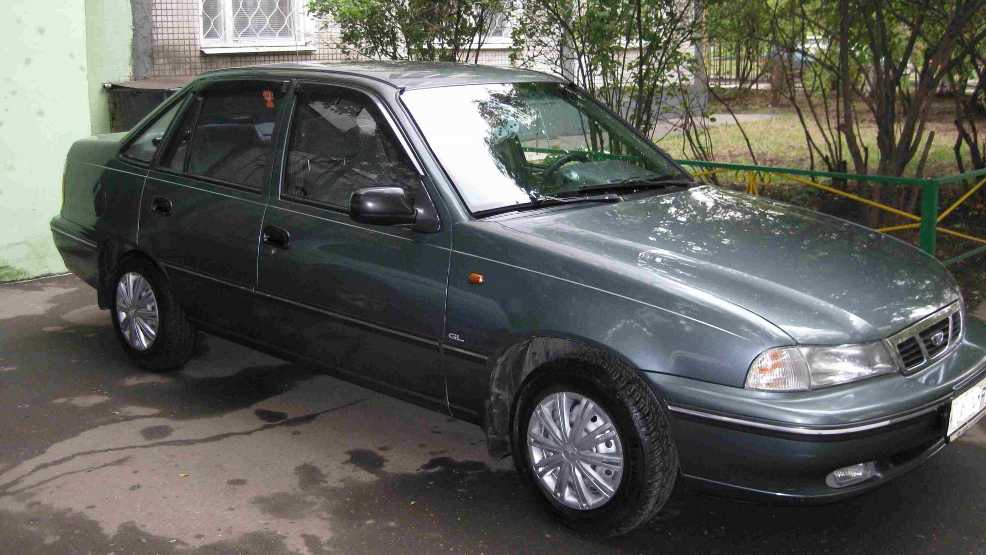 Daewoo Nexia серая