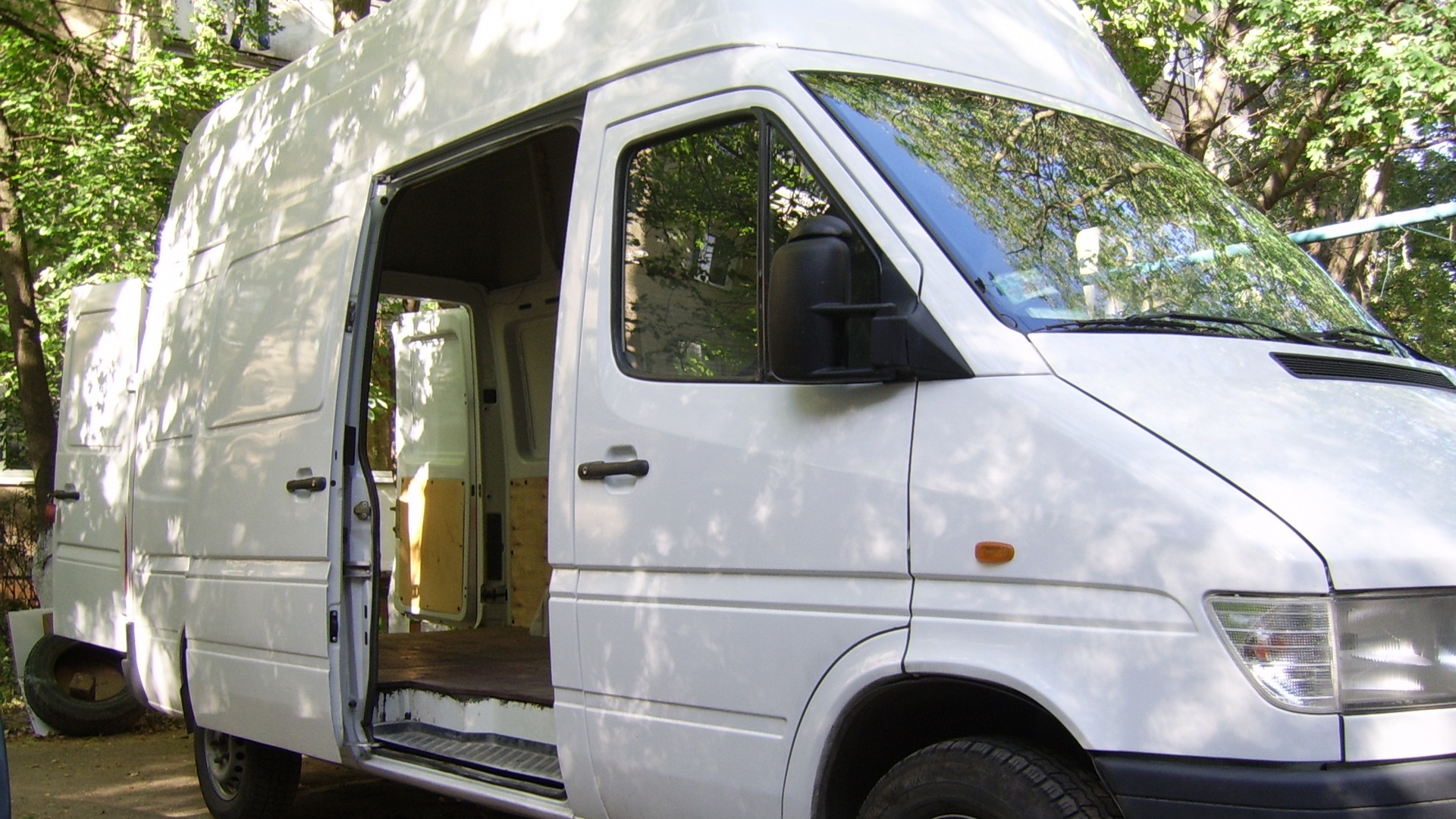 Mercedes-Benz Sprinter (1G) 2.3 дизельный 1996 | 