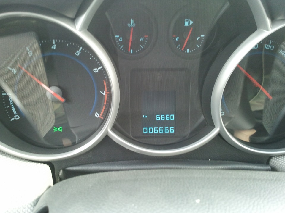 Красивые циферки + средний расход — Chevrolet Cruze (1G), 1,6 л, 2014 ...