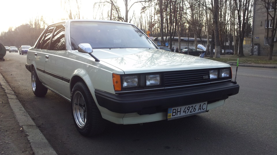 Carina 3. Toyota Carina 1982. Toyota Carina 3g. Toyota Carina 1982 stock.