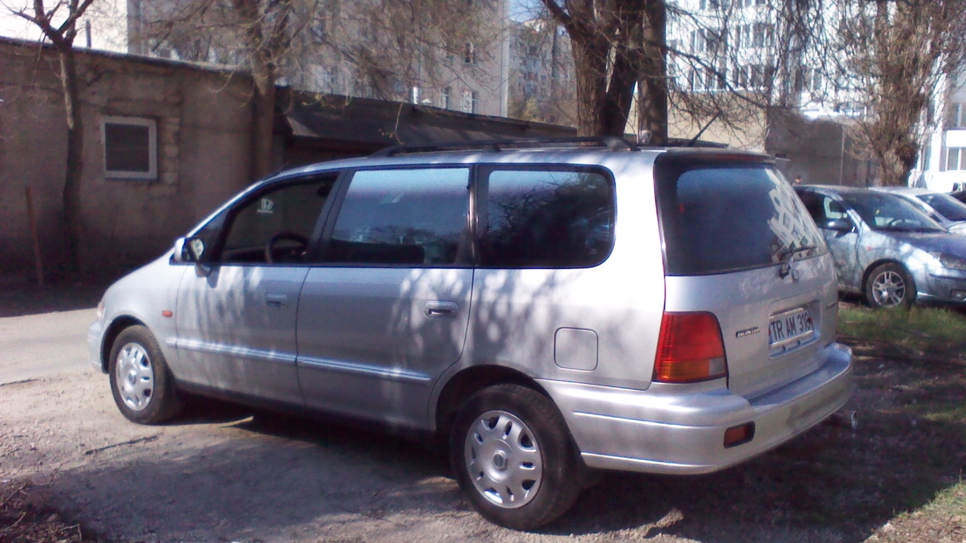 Продаж 1997. Honda Shuttle 1997. Honda Shuttle 2 левый руль. Хонда шаттл 2. Хонда Шатл 2 колеса.