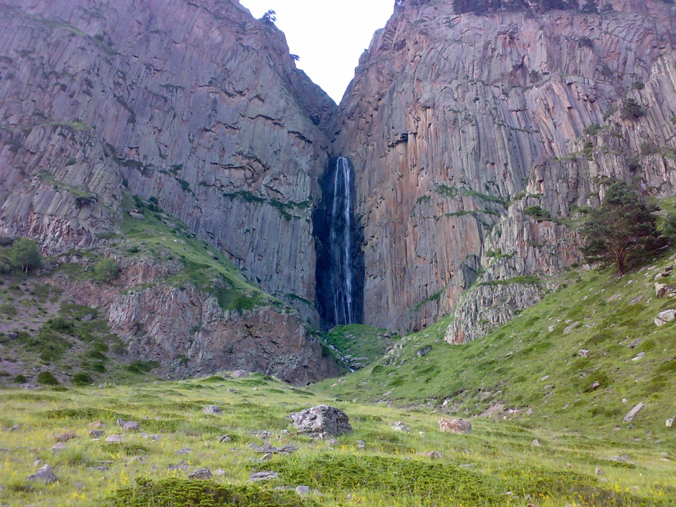 Абай Су водопад Чегем