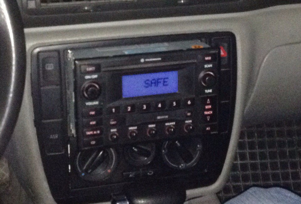 Помогите раскодировать магнитолу! — DRIVE2