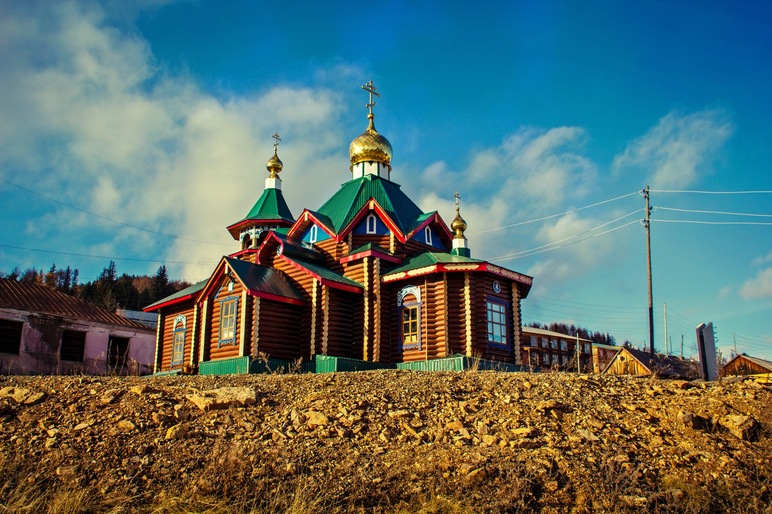 Фото пгт. Байкит. Поселок Байкит. Село Байкит Эвенкийский район Красноярский край. Храм в Байките.