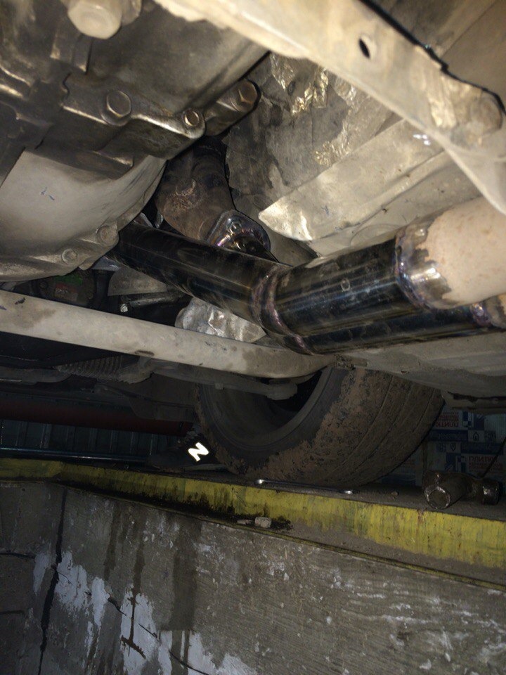 Ремонт фланцев на выпускном коллекторе — BMW 3 series (E36), 3 л, 1992 ...