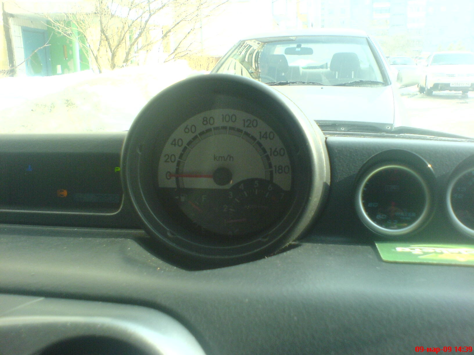         Toyota bB 15 2003 