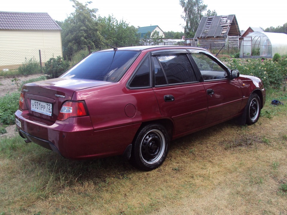 Daewoo Nexia 150 вишнёвая