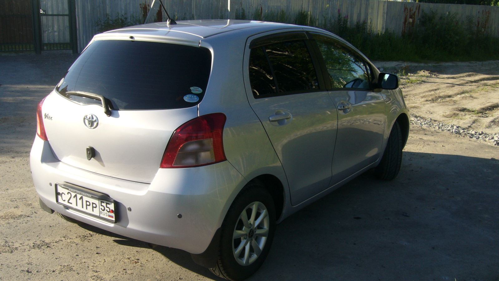 Toyota Vitz (90) 1.0 бензиновый 2010 | Royal Car на DRIVE2