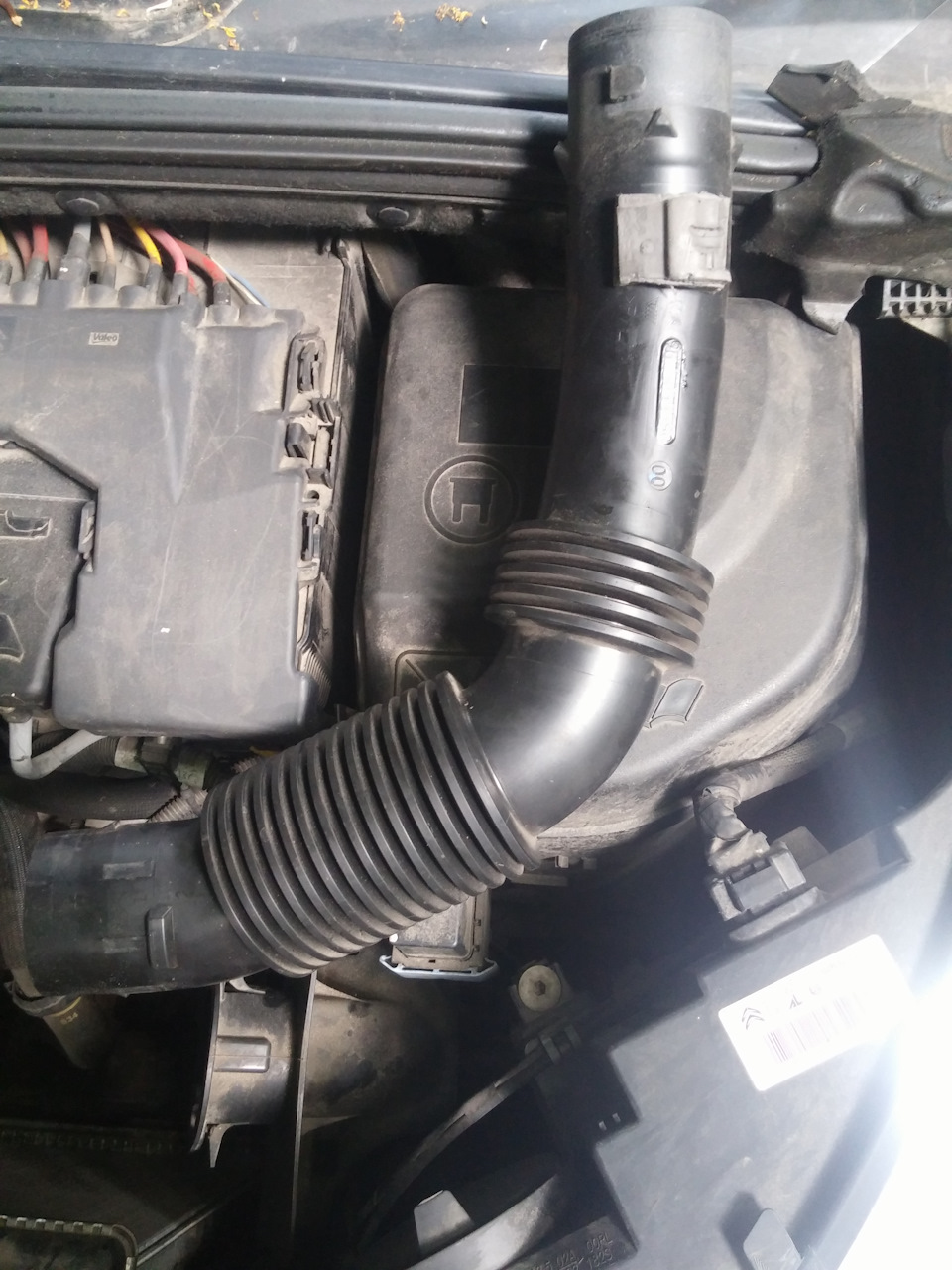 Очередной "свечок" под капотом — Citroen C4 (2G), 1,6 л, 2012 года ...