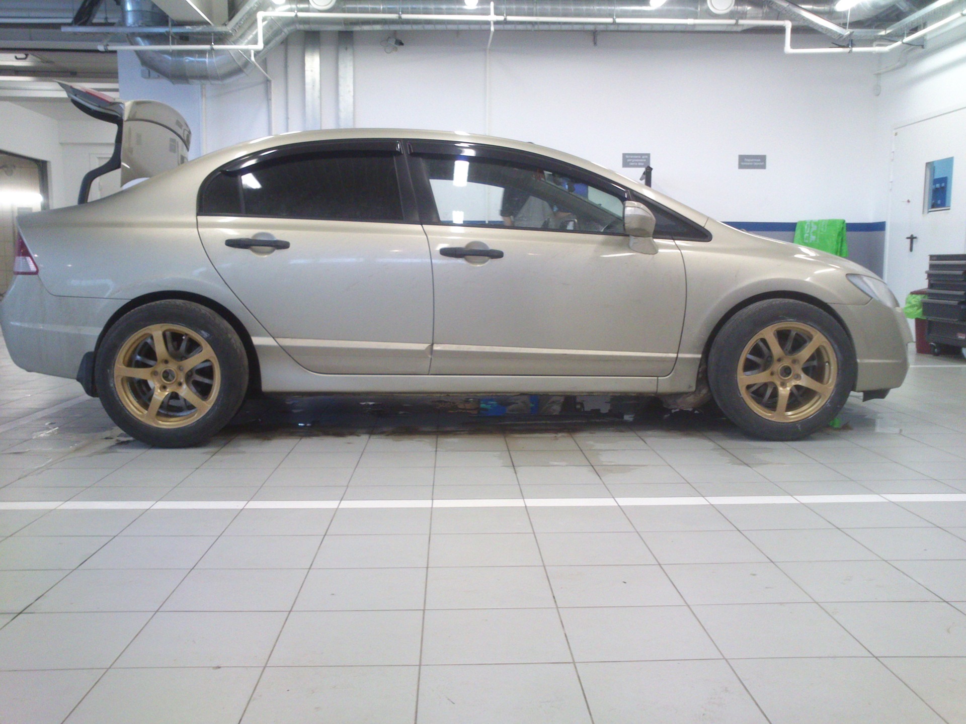 Примерил тапки товарища. СМК 16". — Honda Civic 4D (8G), 1,8 л, 2007 ...