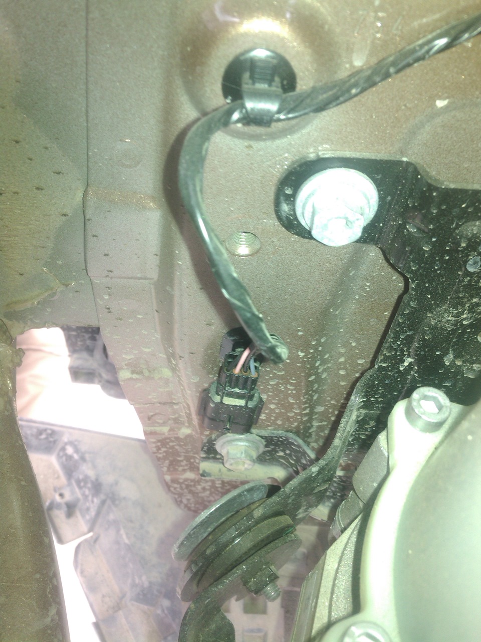 Клемма проводки противотуманок. — Lada XRAY