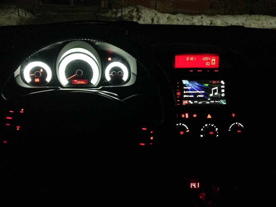 Новая магнитола — KIA Pro_Ceed (1G), 1,4 л, 2008 года | автозвук | DRIVE2