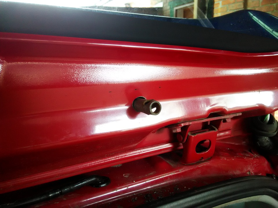 632c26s 960 Как крепится спойлер на багажник