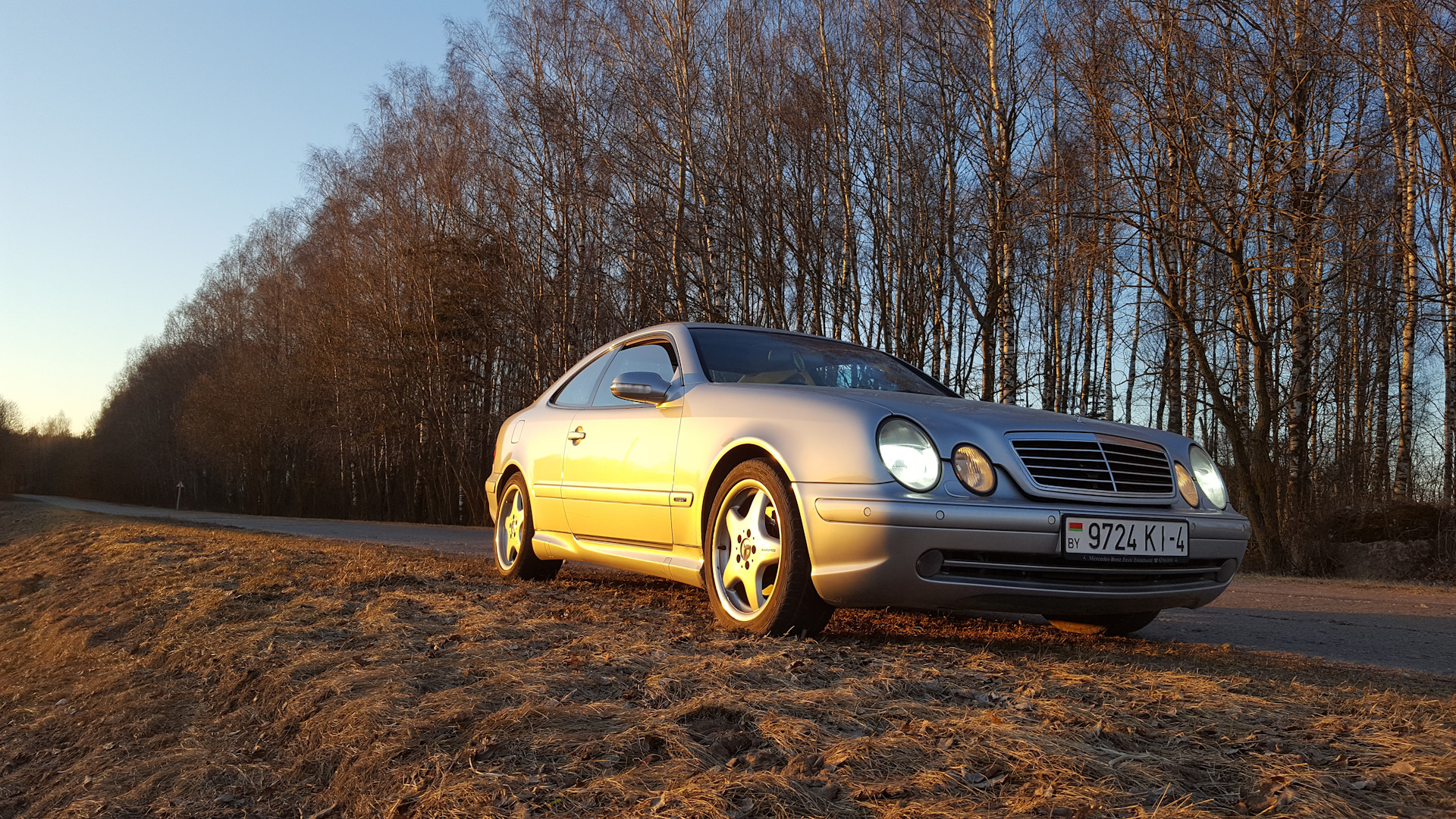 W208. CLK 3.2. Мерседес весной. Мерседес Весна фото. ЦЛК 3.2.