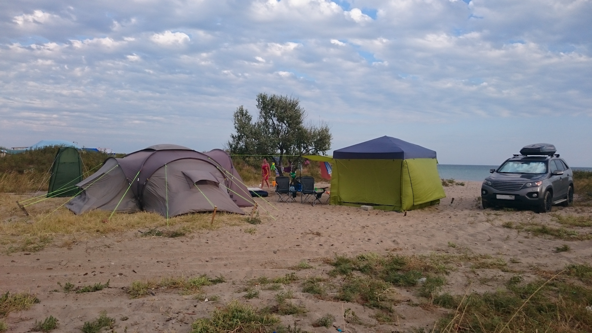 В палатках на черном море