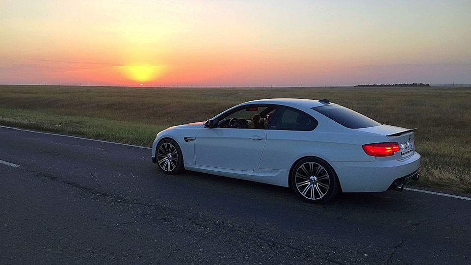 Bmw 3 Series Coupe 335xi Drive2