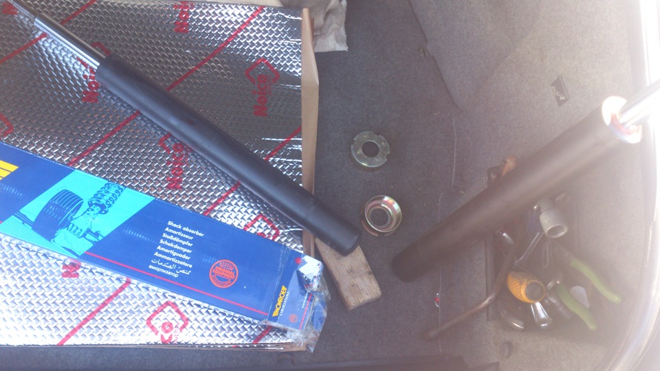 Замена амортизаторов — BMW 5 series (E34), 2,5 л, 1995 года | плановое ...