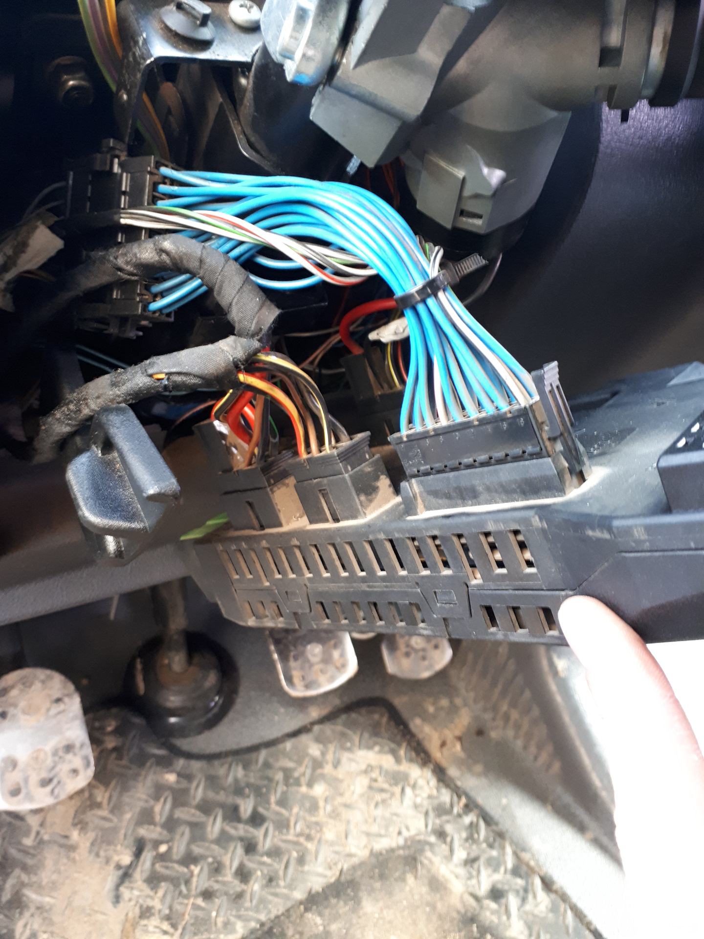 Руководство по ремонту Mercedes Viano - купить автокнигу "MERCEDES VIANO / VITO 