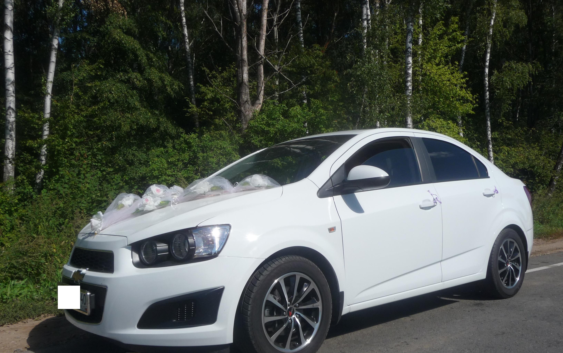 Шевроле авео передний т300. Шевроле Авео т300 r17. Диски на Шевроле Авео т300. Шевроле Авео т300 на 16 дисках. Шевроле Авео белая r16.