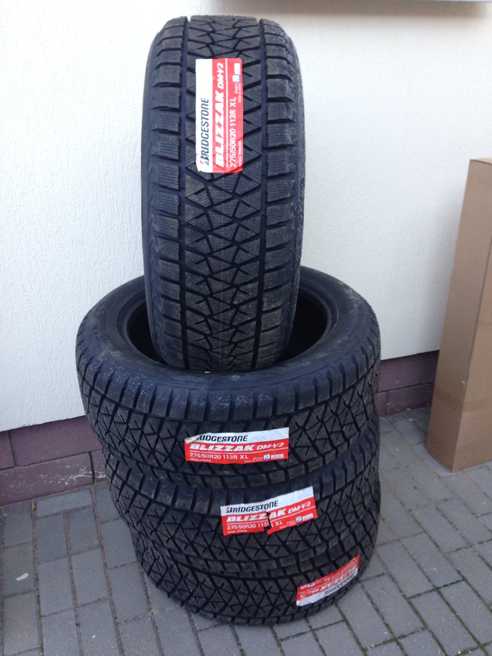 275 50 r20. Bridgestone 275/50r20 113r Blizzak DM-v2. Бриджстоун 275/50/20 r 113 dmv2. Bridgestone Blizzak DM-v2 r20. 275/50/20 Bridgestone DM-v2 113r.