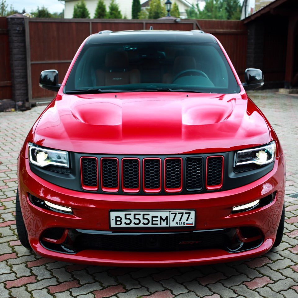 Jeep Cherokee srt8