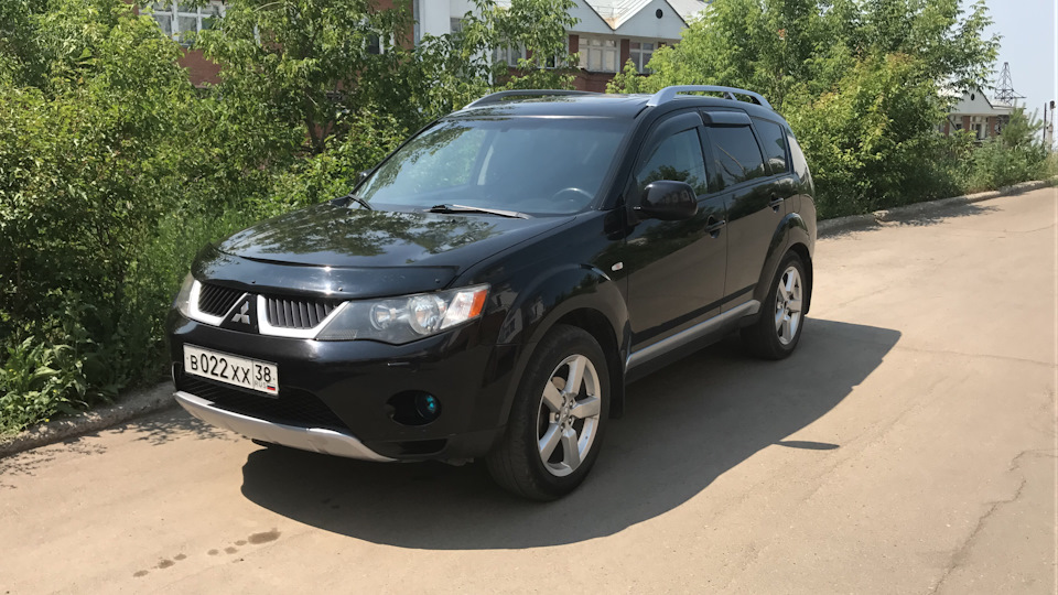 Аутлендер хл 3.0. Mitsubishi Outlander XL 2008. Mitsubishi Outlander XL 3.0 2008. Mitsubishi Outlander 2008 3.0. Мицубиси Аутлендер ХЛ 3.0.