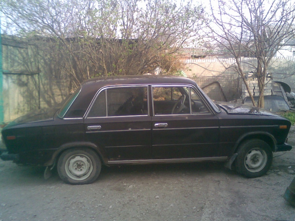 вид сбоку, тихий ужас) — Lada 21063