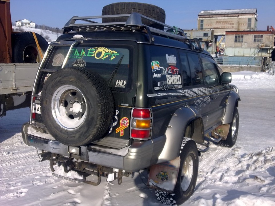 Mitsubishi pajero 2 door. Pajero 2 черный. Mitsubishi pajero 1999 3. полный привод паджеро 2. Pajero 2 overdrive.