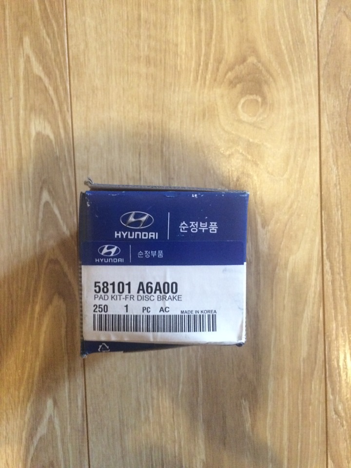 Комплект передних тормозных колодок на Hyundai i30 (2G), KIA Ceed (2G ...