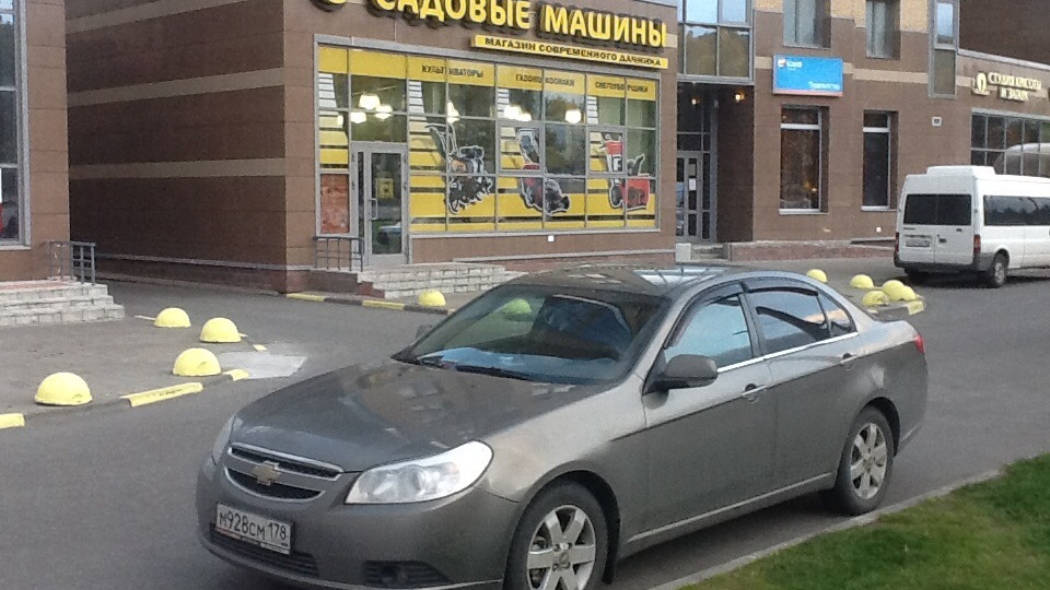 Отклеилось лобовое стекло — Chevrolet Epica, 2 л, 2008 года | визит на ...