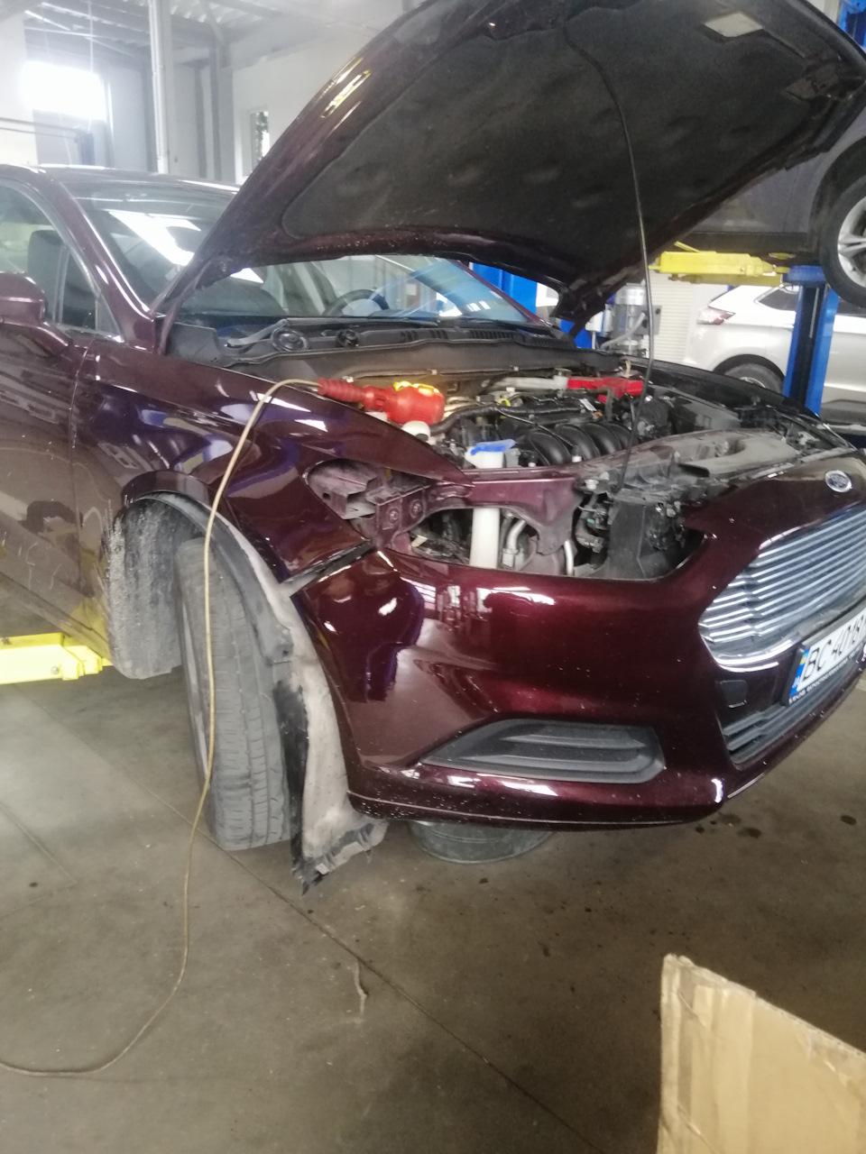 Заміна лампочки переднього поворотника — Ford Fusion (2G), 2,5 л, 2014 ...